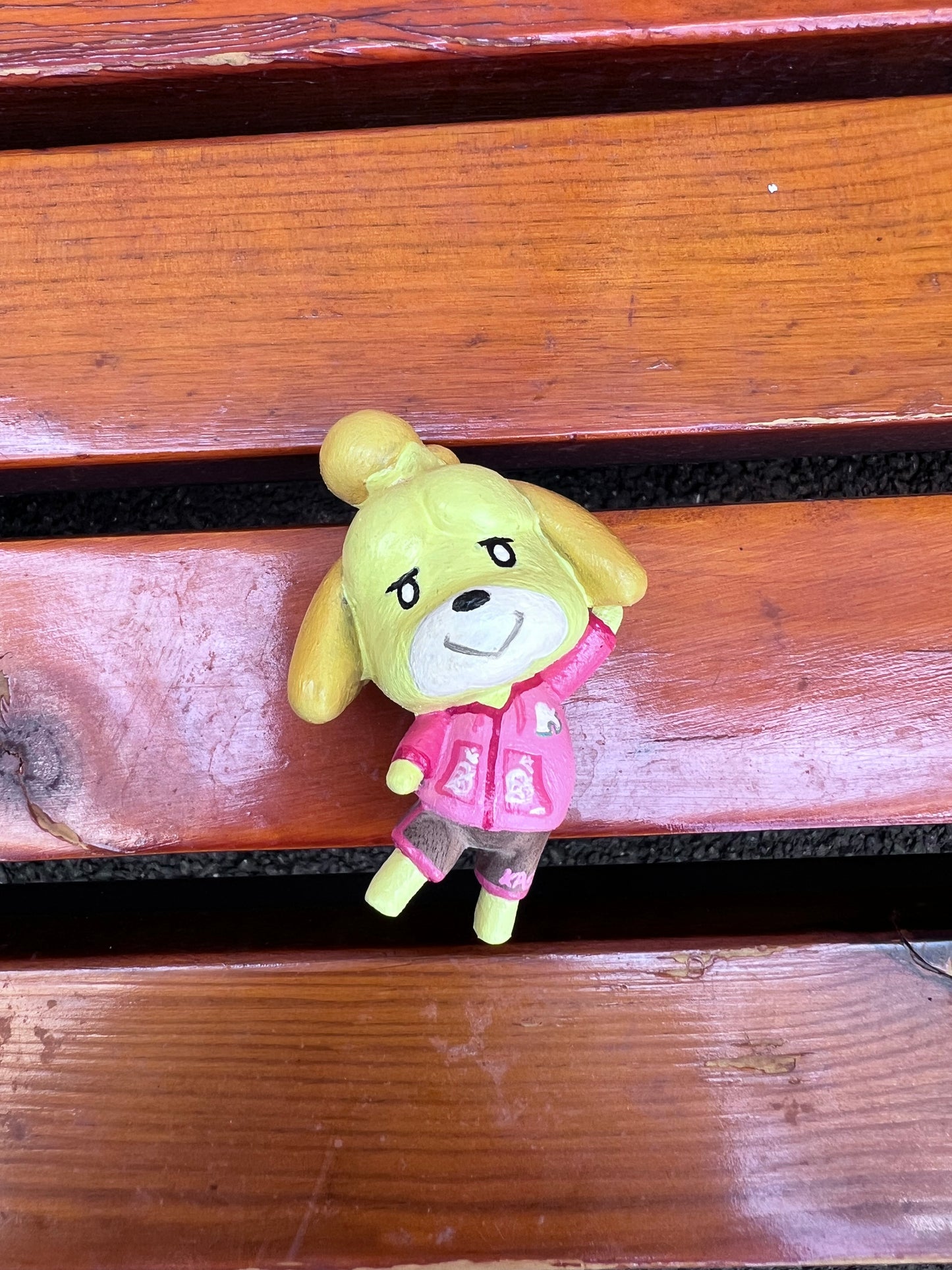 Animal Crossing wood carving model, natural high-quality wood, pure hand carving, collection-level quality
